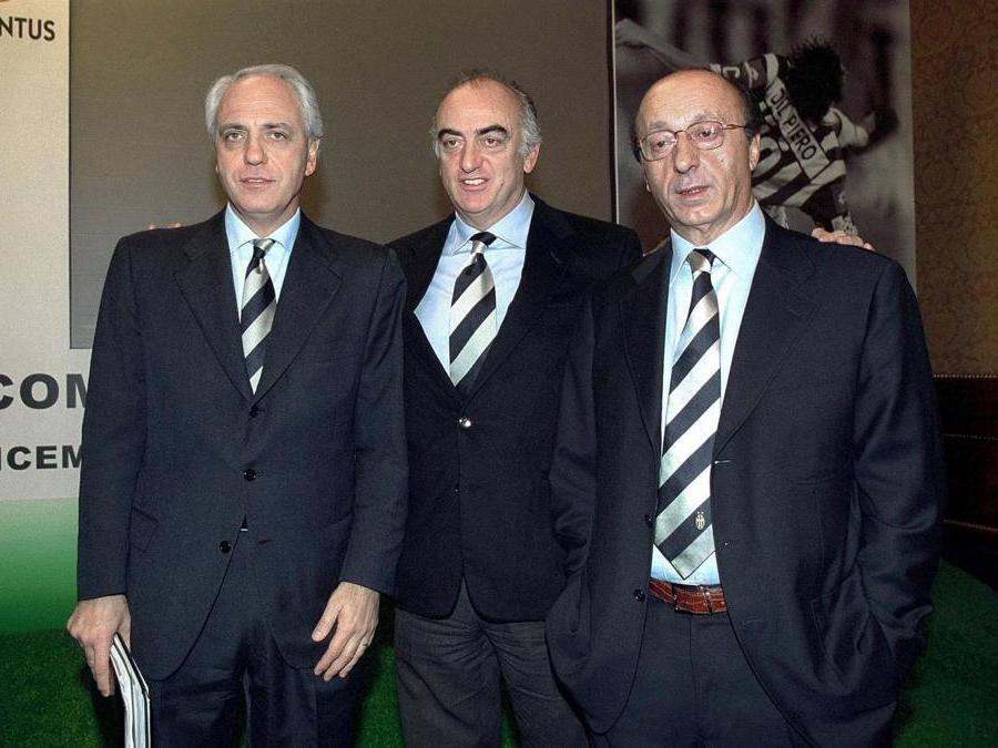 1994. L'inizio dell'era della triade Moggi-Giraudo-Bettega coincide con il periodo più vittorioso della squadra bianconera. Dal 1994 al 2006, sedici trofei, di cui 12 nazionali (record) e 4 internazionali. (OLYCOM)