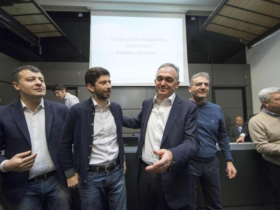 Da sinistra Arturo Scotto, Roberto Speranza, Enrico Rossi, Massimiliano Smeriglio, alla presentazione del Movimento Democratici e Progressisti, che nasce alla sinistra del Pd, 25 febbraio 2017 a Roma. ANSA/MASSIMO PERCOSSI