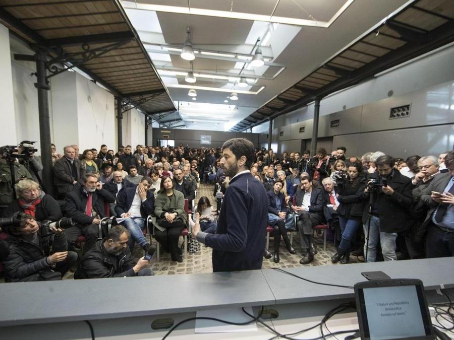 Roberto Speranza alla presentazione del Movimento Democratici e Progressisti, che nasce alla sinistra del Pd, 25 febbraio 2017 a Roma. ANSA/ MASSIMO PERCOSSI
