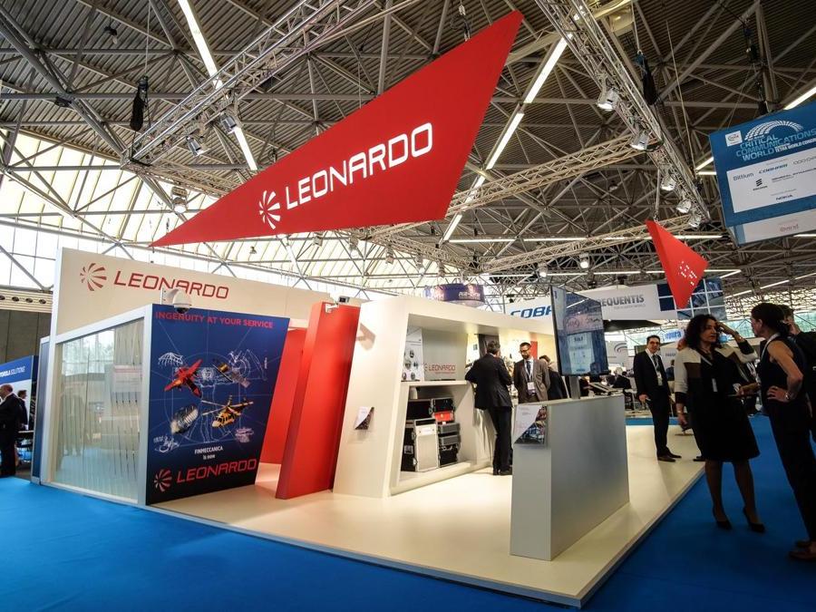 <b>LEONARDO (ex-Finmeccanica) </b>. Il ministero del Tesoro, titolare del 30,20% del capitale, depositerà presso la sede della società la seguente lista per la nomina del nuovo consiglio di amministrazione. L’assemblea degli azionisti di Leonardo Spa è convocata  il 2 e 16 maggio in sede ordinaria e il 2, 3 e 16 maggio in sede straordinaria