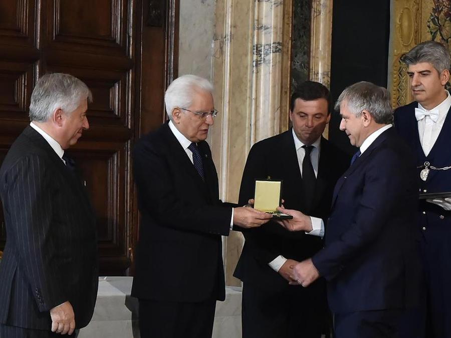 Pietro Di Leo riceve l’onorificenza dal presidente  della Repubblica, Sergio Mattarella (ph. Stefano Guidoni)