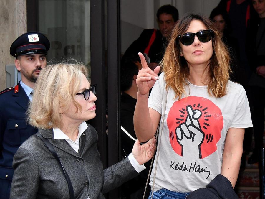 Ambra Angiolini ed Irene Ghergo (Ansa/Ettore Ferrari)