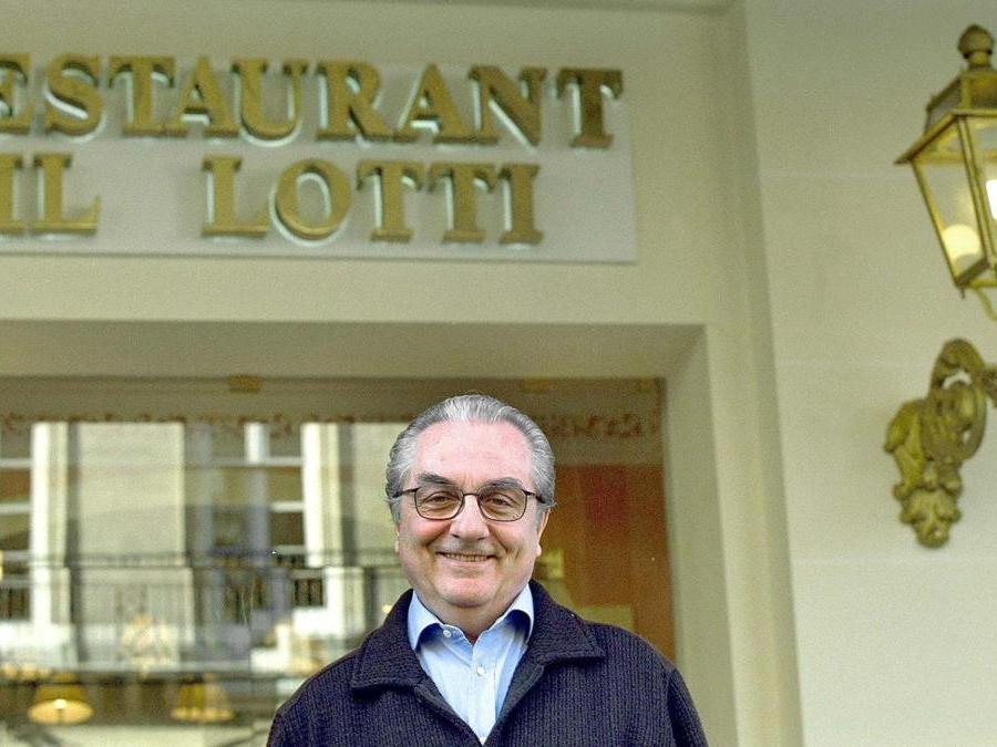 Due anni fa ci lasciava il grande chef Gualtiero Marchesi: ecco perché  restituì le stelle Michelin - Giornale di Sicilia