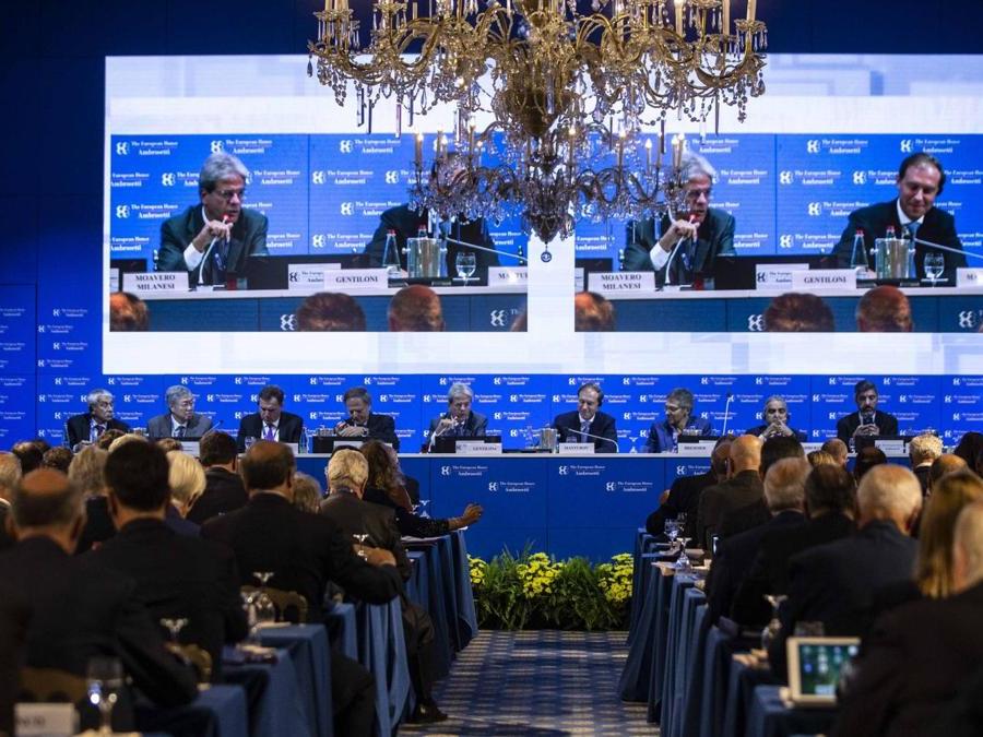 Tavola rotonda con Moavero Milanesi, Brunetta, Gnudi, Bombassei, Marcegaglia, Grieco, Giovannini , Gentiloni