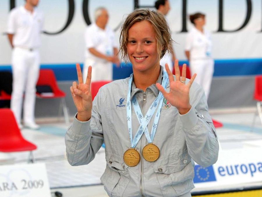 GIUGNO 2009. PESCARA. GIOCHI DEL MEDITERRANEO. Record del mondo con il tempo di 4. 00.41 e medaglia d'oro nei 400 metri stile libero individuale e nella staffetta 4x100 stile libero. (OLYCOM)