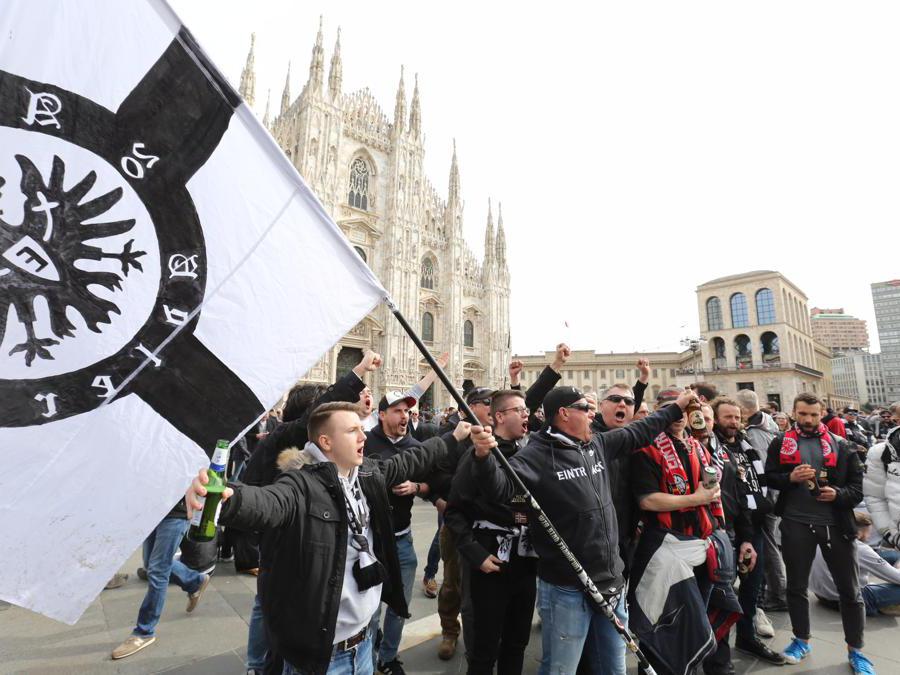 Tifosi dell’Eintracht Francoforte (Massimo Alberico/Fotogramma)