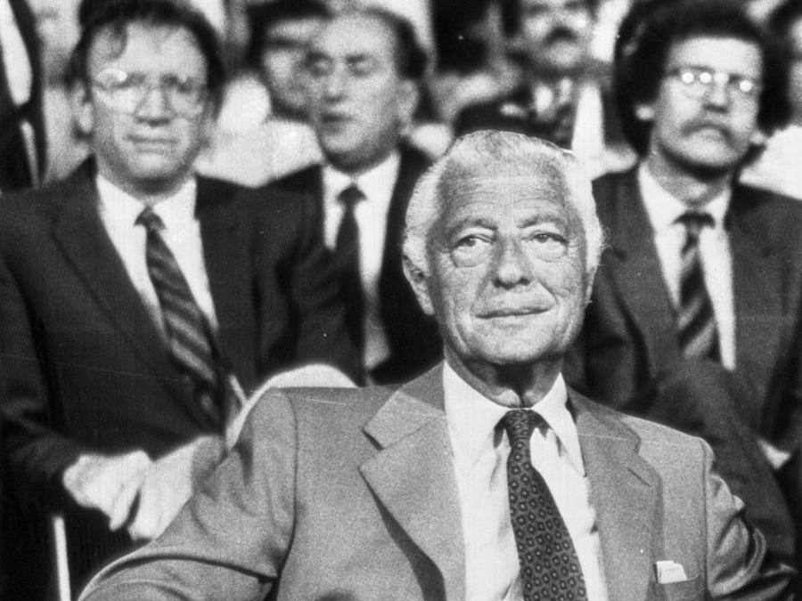 Gianni Agnelli durante la finale della Coppa dei Campioni Amburgo-Juventus nel 1983 ad Atene (ANSA)