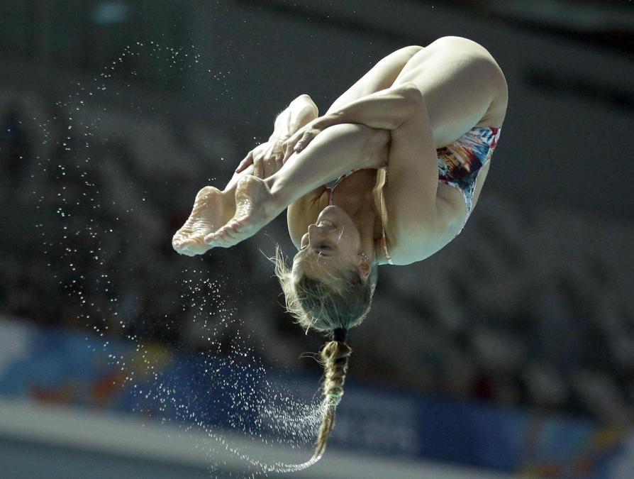 Kazan, Campionati del mondo 2015, Tania Cagnotto nel tuffo sincronizzato (ANSA/AP Photo/Michael Sohn)