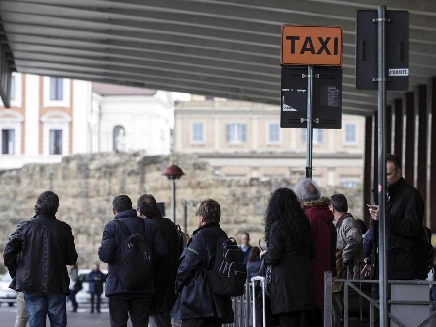 Taxi In Sciopero: Disagi Nelle Principali Città Italiane - Il Sole 24 ORE