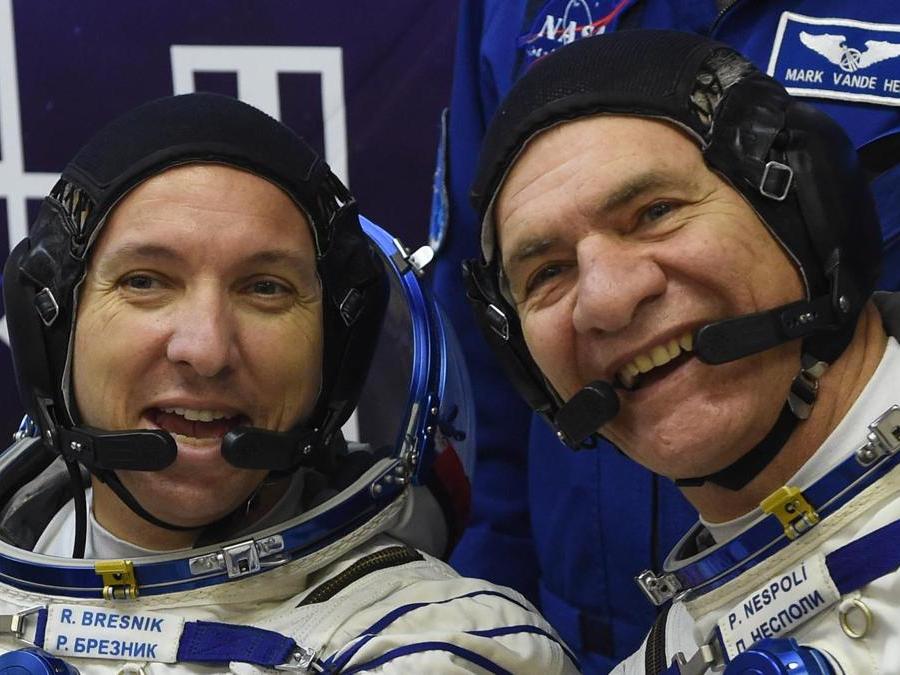 Randy Bresnik e Paolo Nespoli (Afp Photo/ Vyacheslav Oseledko)