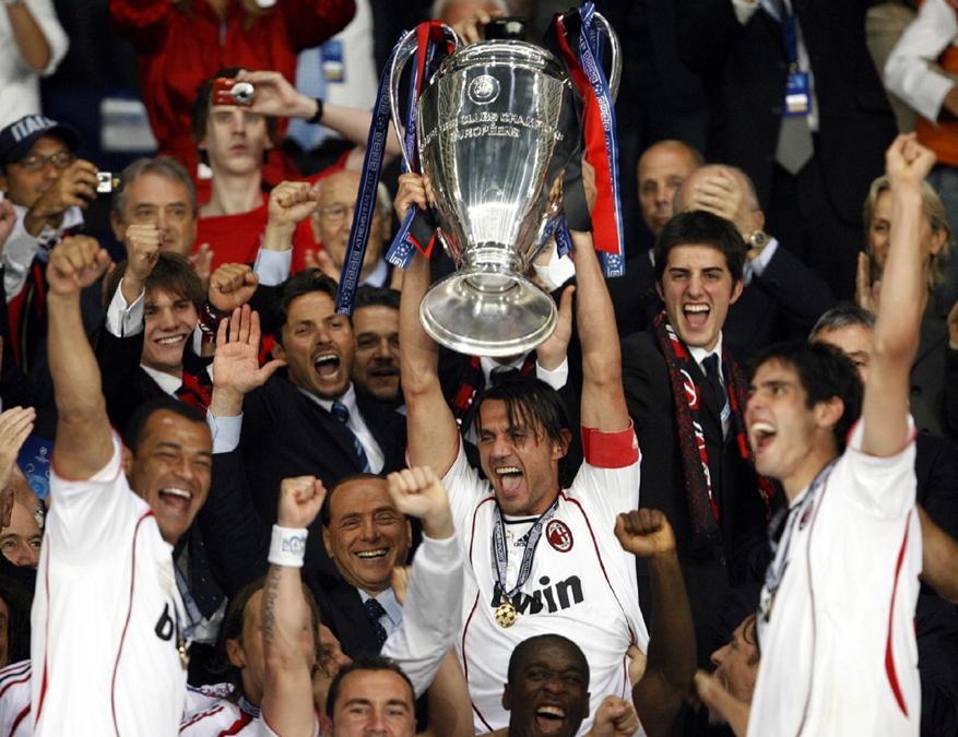 Maldini e la quarta Coppa Campioni del Milan nel  2003 contro la Juventus