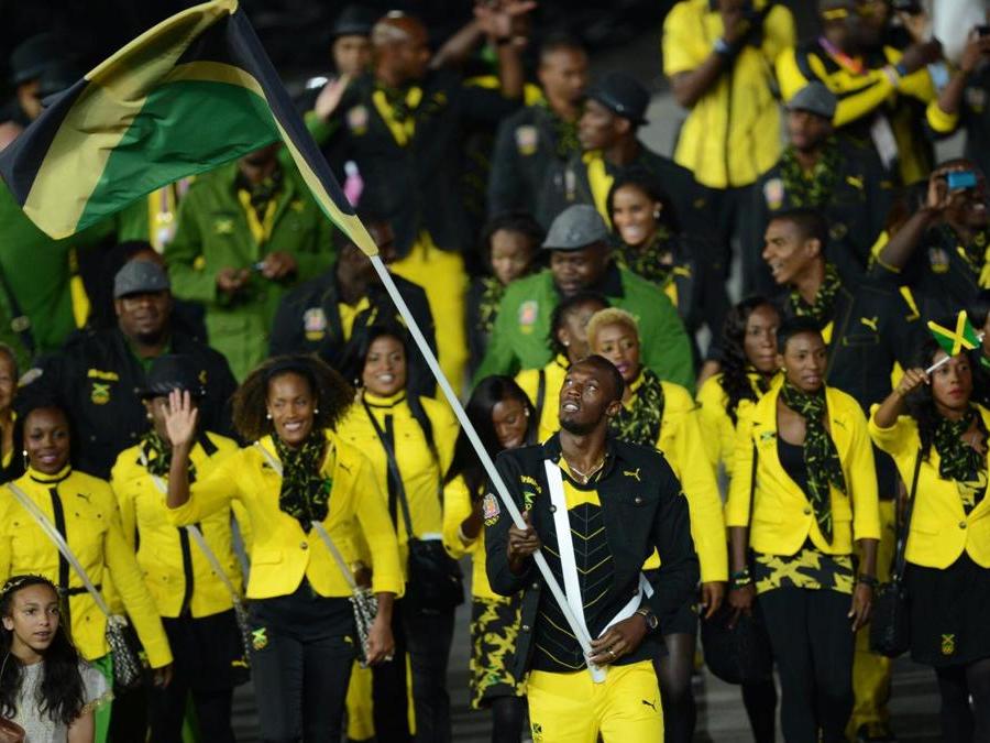 2012. Portabandiera della Giamaica durante la cerimonia di apertura dei Giochi olimpici di Londra. (AFP)