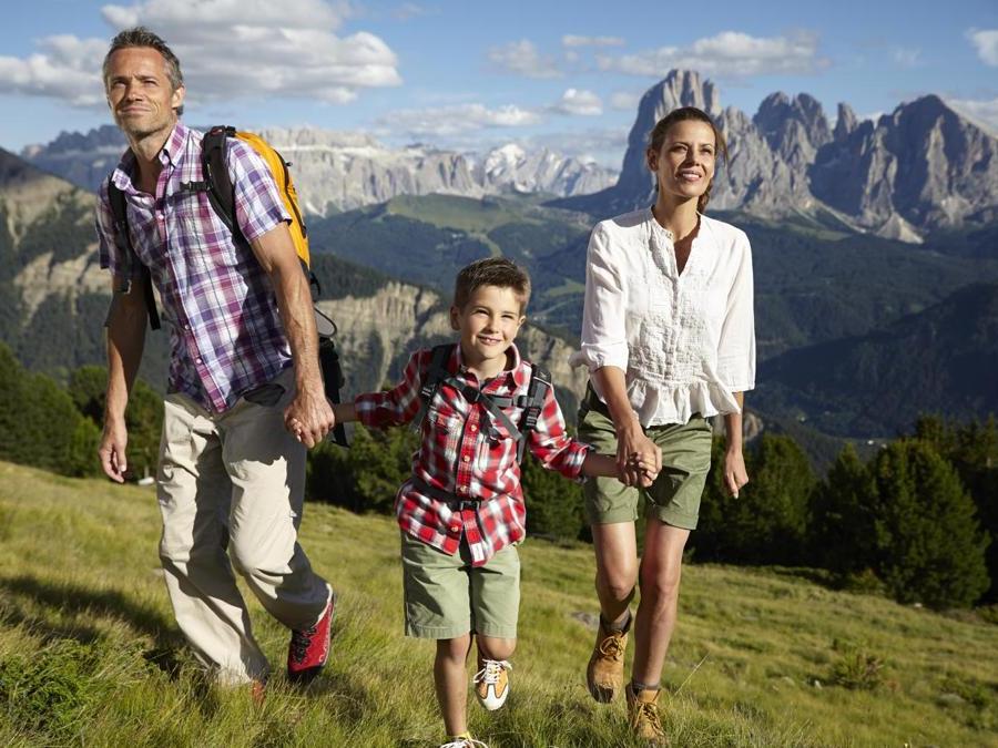 Cavallino Bianco-passeggiata Dolomiti