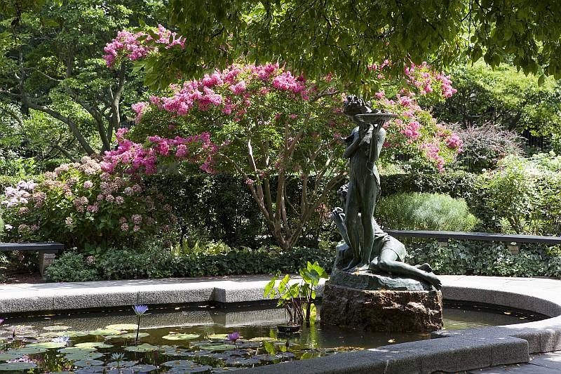 Conservatory Gardens, Central Park, Manhattan  (© NYC  Company/ Marley White) 