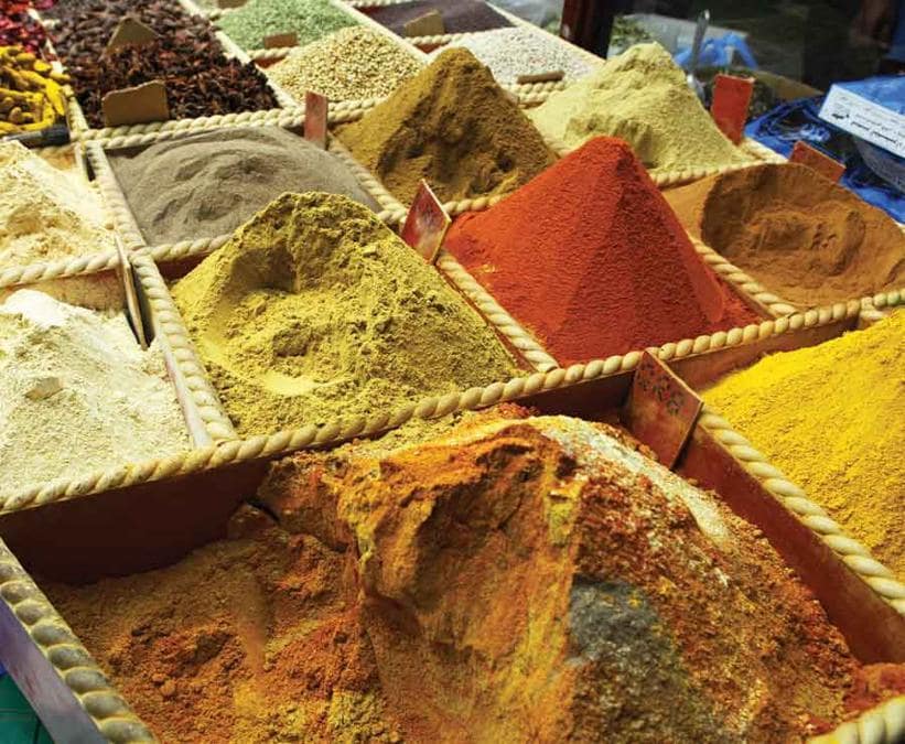 Le spezie, uno degli ingredienti tipici della tradizione araba (PH Qatar Tourism Authority)