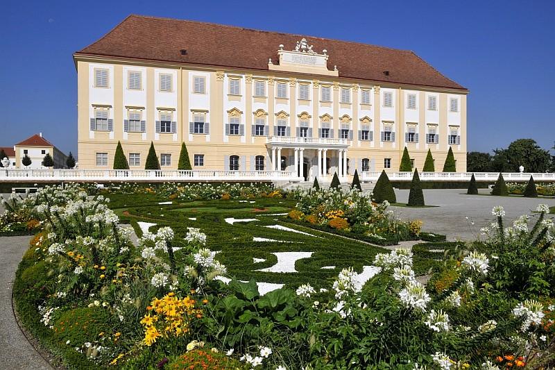 Schloss Hof, residenza di campagna in Bassa Austria che ospita la mostra “Alleanze e ostilità” dedicata a Maria Teresa (© Reinhard Mandl)