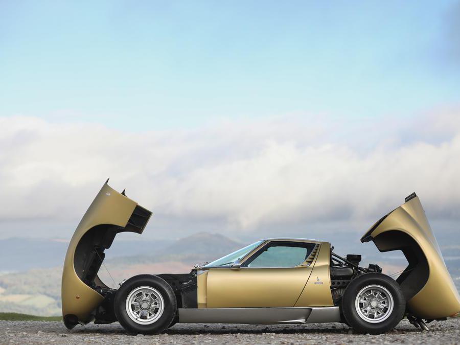 1971_Lamborghini_Miura_P400_SV_Speciale copyright and courtesy of Gooding & Company. Photos by Mathieu Heurtault.