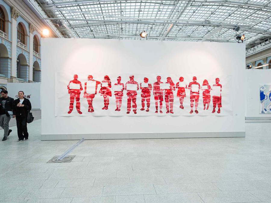 Cosmoscow 2019, Ekaterina Muromtseva (1990), Picket, 2019, Watercolor on paper 150 × 636 cm, opera unica (9.000 euro). XL Gallery (Mosca) 