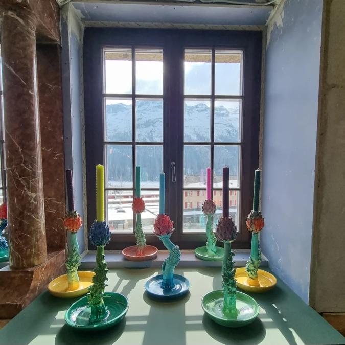 I candelabri della serie Artichoke Candleholder di Lola Montes Schnabel in vendita da Nilufar, il candelabro singolo ha un prezzo di 3.600 euro