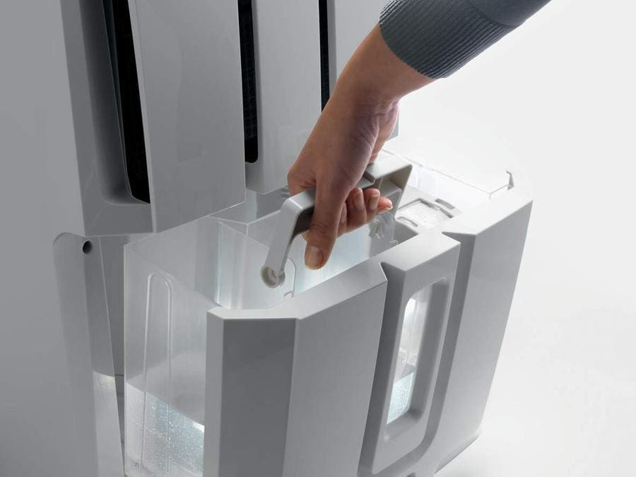 De' Longhi, Tasciugo DX10, demidificatore con doppio sistema di eliminazione della condensa; funzione Laundry per ridurre i tempi di asciugatura del bucato e filtro della polvere lavabile
