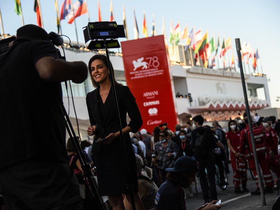Foto Gian Mattia D'Alberto - LaPresse 01-09-2021 Venezia Spettacolo 78. Mostra Internazionale d’arte cinematografica Cerimonia di inaugurazione - esterni nella foto: esterno del red carpet Ph Gian Mattia D'Alberto - LaPresse 2021-09-01 Venice 78th Venice International Film Festival Opening ceremony external view in the photo: red carpet, external view