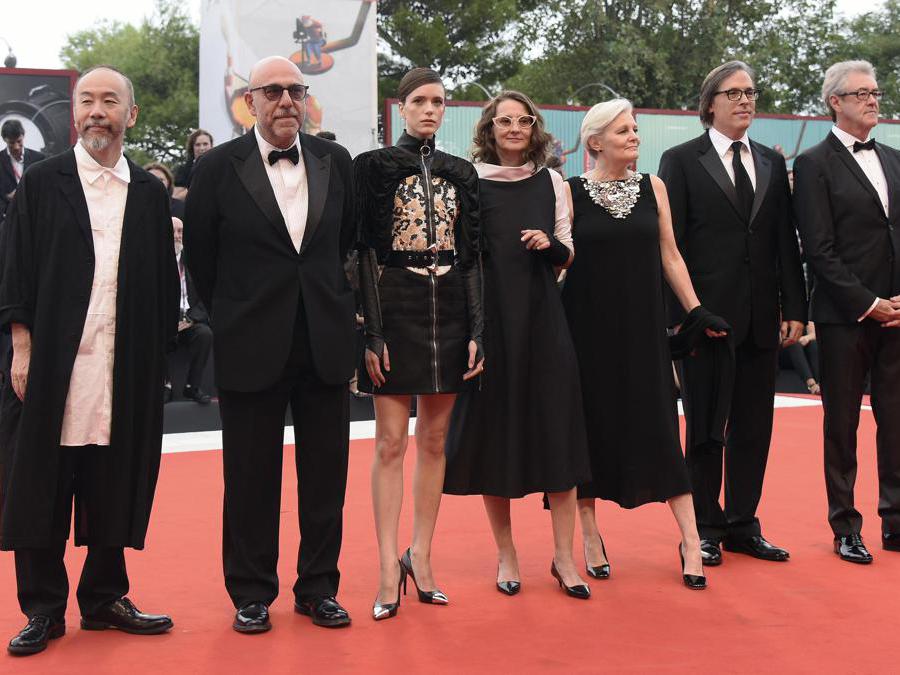 I membri della giuria da sinistra Shinya Tsukamoto, Piers Handling, Stacy Martin, Mary Harron, Jury President Lucrecia Martel, Paolo Virzì and Rodrigo Prieto, .ANSA/CLAUDIO ONORATI
