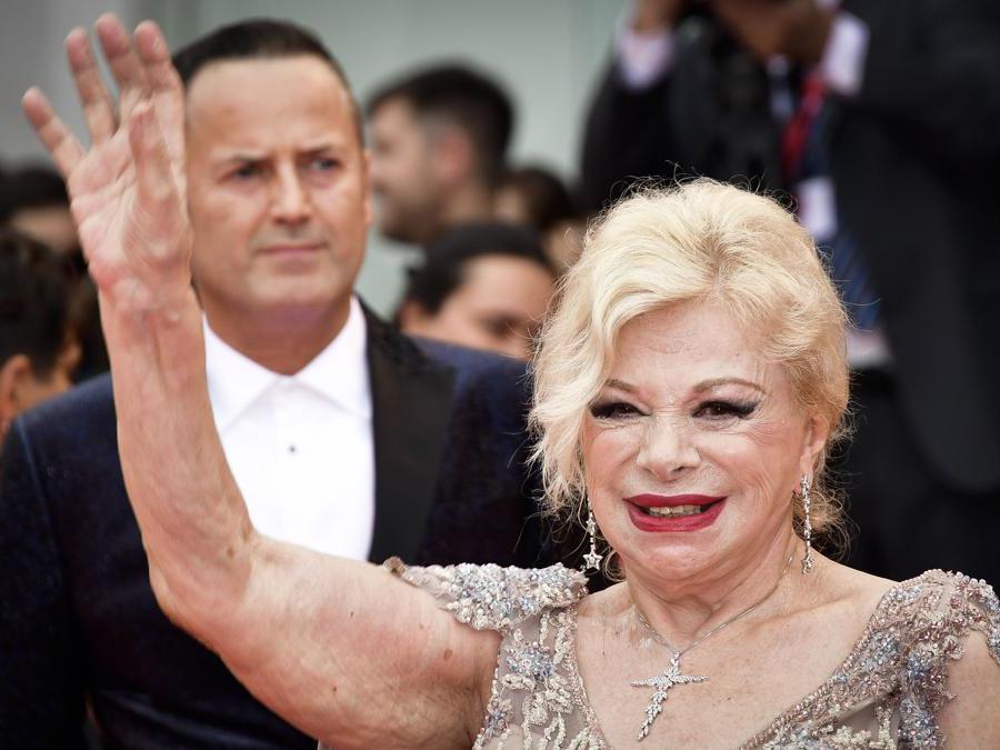 Sandra Milo e alle sue spalle il nuovo fidanzato Alessandro Rorato Foto IPP/ Daniele Cifala'