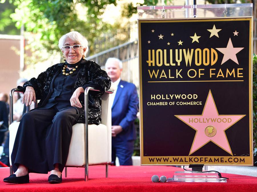 Lina Wertmuller ad Hollywood (California) sulla Walk of fame (Afp/J. Brown)