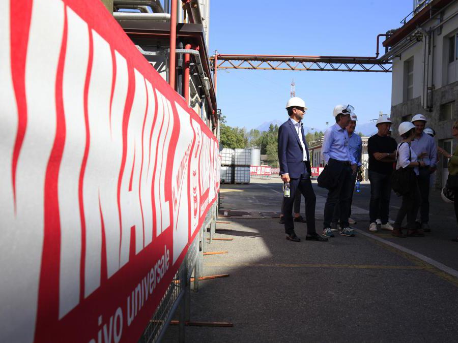 La fabbrica di Vinavil festeggia 100 anni di colla