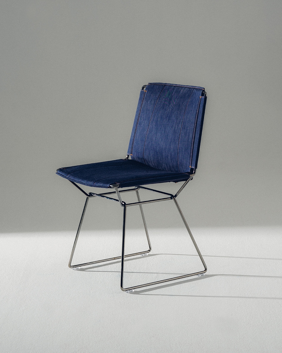 Sedia in denim e acciaio, design Jean-Marie Massaud, JACOB COHËN X MDF ITALIA.