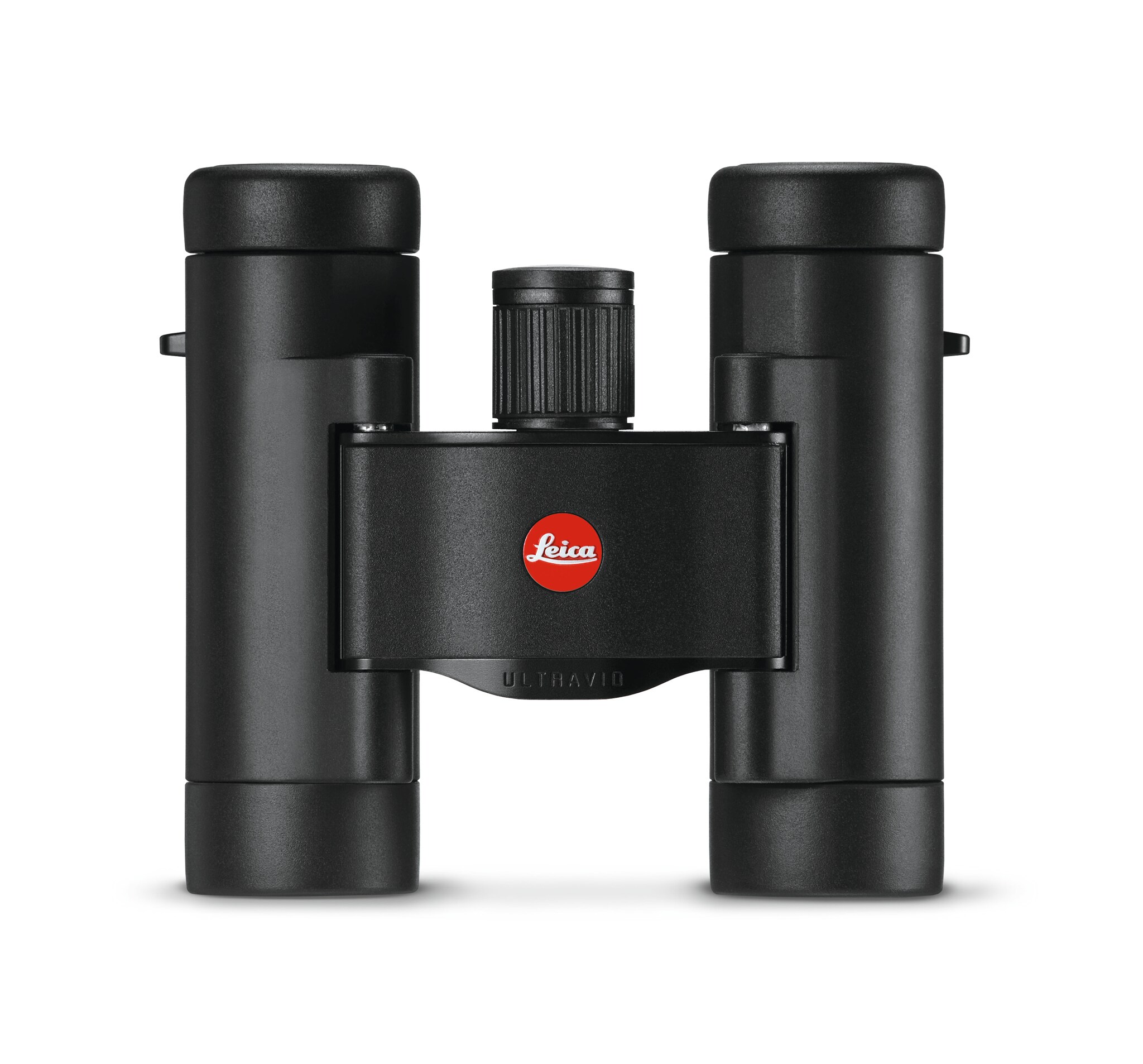 BINOCOLO ULTRAVID BR 8X20, LEICA Questo binocolo sta nella tasca di qualsiasi pantalone, eppure, con il suo grado di ingrandimento 8x, è estremamente eclettico. L'ottica di qualità elevata permette un'esperienza visiva quasi senza difetti, è impermeabile fino a cinque metri e molto leggero, dato che pesa solo 240 grammi. La struttura in alluminio è ricoperta da un resistente strato di gomma per affrontare qualsiasi condizione (740 euro).