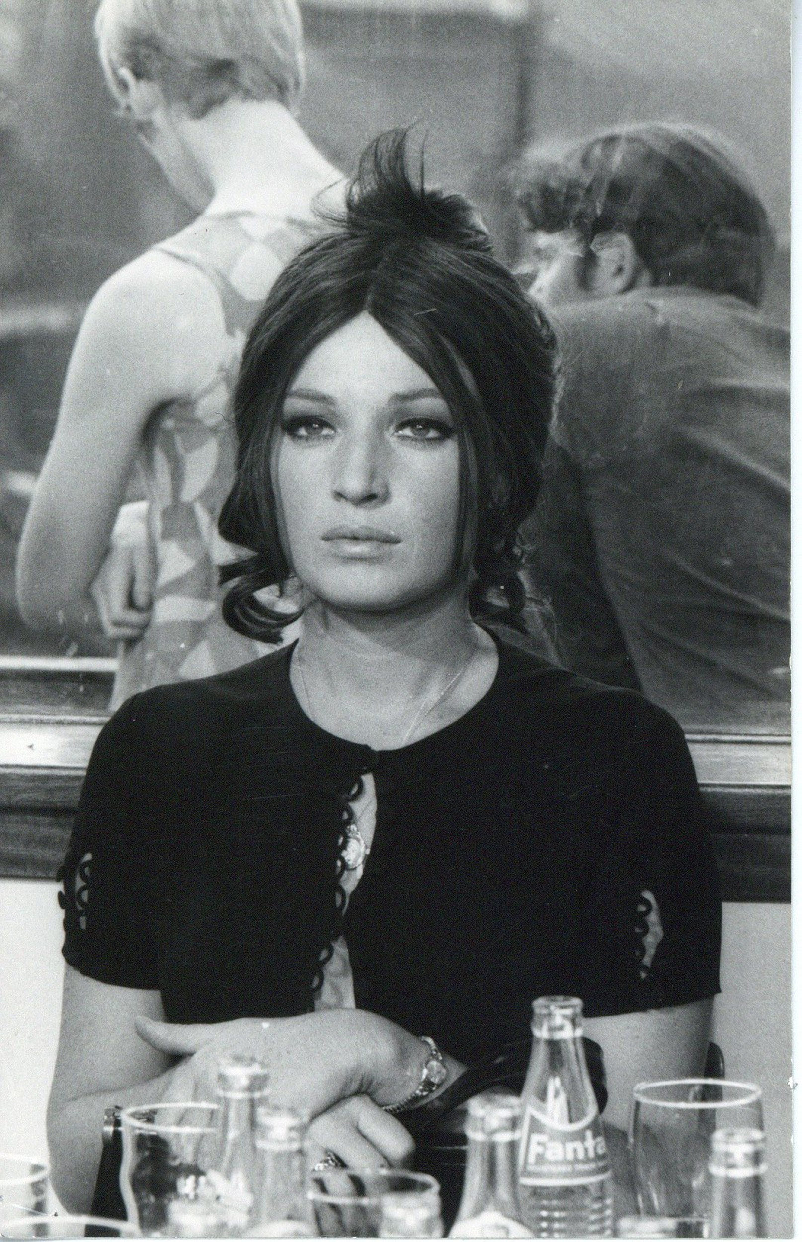 Monica Vitti nel film La ragazza con la pistola, regia di Mario Monicelli, 1968. Costumista Maurizio Chiari, 1968