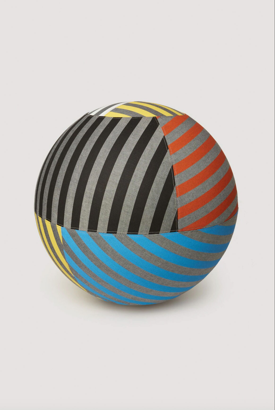 Palla da ginnastica Almost-Swiss Ball, SUNNEI (450 €).