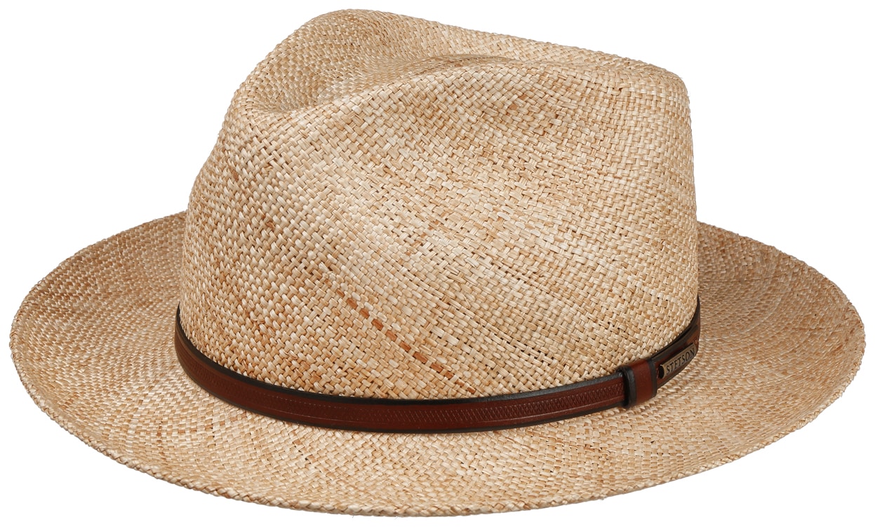 STETSON. Versione urbana estiva del tradizionale cappello traveller del brand americano. In paglia a trama larga con cinturino in cuoio