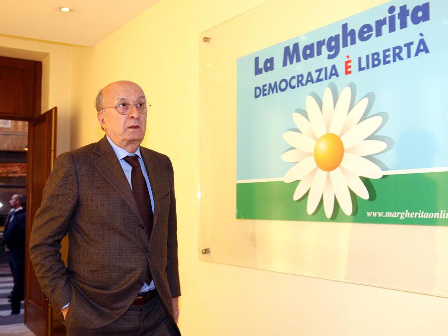 20061106 -  Il coordinatore regionale della Margherita in Campania, Ciriaco De Mita. ETTORE FERRARI / ANSA / 