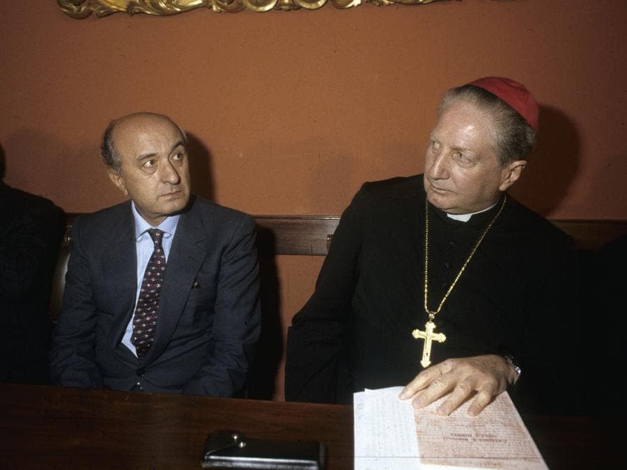 Ciriaco De Mita con  il Cardinale Carlo Maria Martini  (Archivio / Imagoeconomica) 