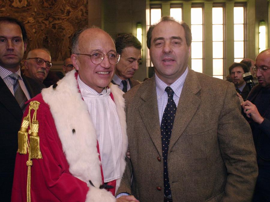 Francesco Saverio Borrelli con Antonio Di PIetro - 2002 (Maurizio Maule/Fotogramma)