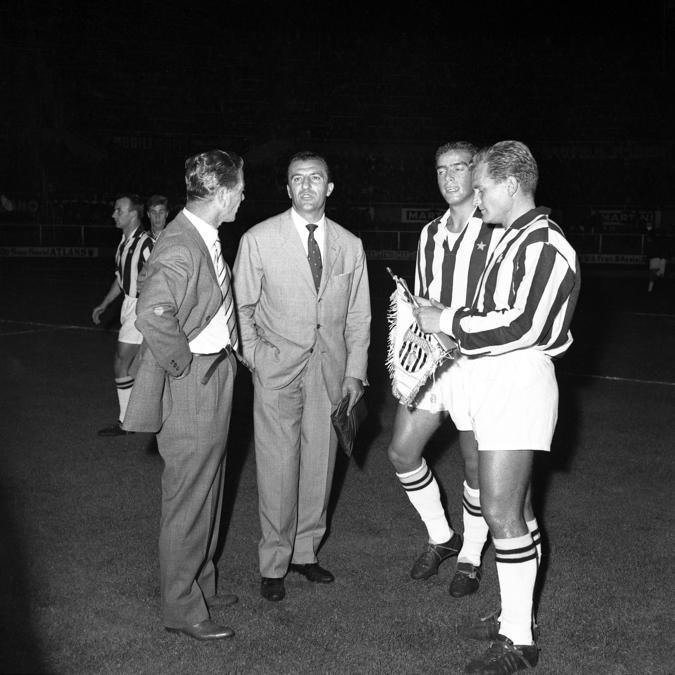 Giampiero Boniperti con Carlo Parola nel 1960 (Juventus FC - Archive/Juventus FC -  Getty Images)