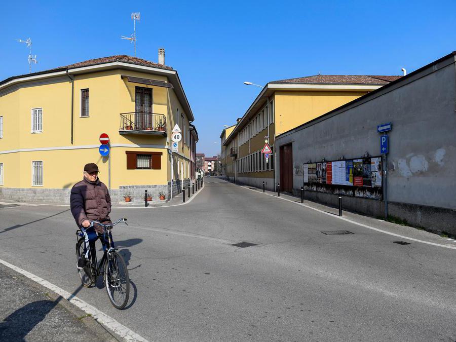 Codogno Strade Deserte Nella Citta Focolaio Del Virus Il Sole 24 Ore