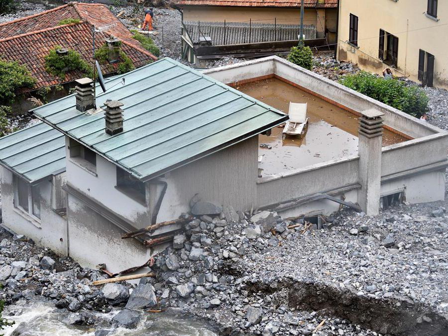  REUTERS/Flavio Lo Scalzo