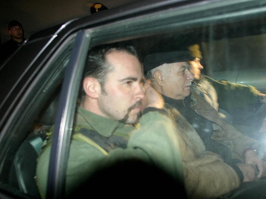 Giuseppe Morabito, detto “‘u tiradrittu”, arrestato il 18 febbraio 2004 in Aspromonte latitante da 12 anni, narcotrafficante ed esponente di primo piano della ‘ndrangheta