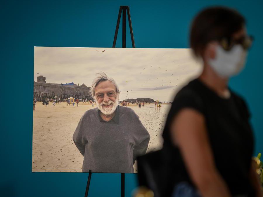 Milano , Camera ardente di Gino Strada presso la sede di Emergency in via santa croce Photo Claudio Furlan/LaPresse 