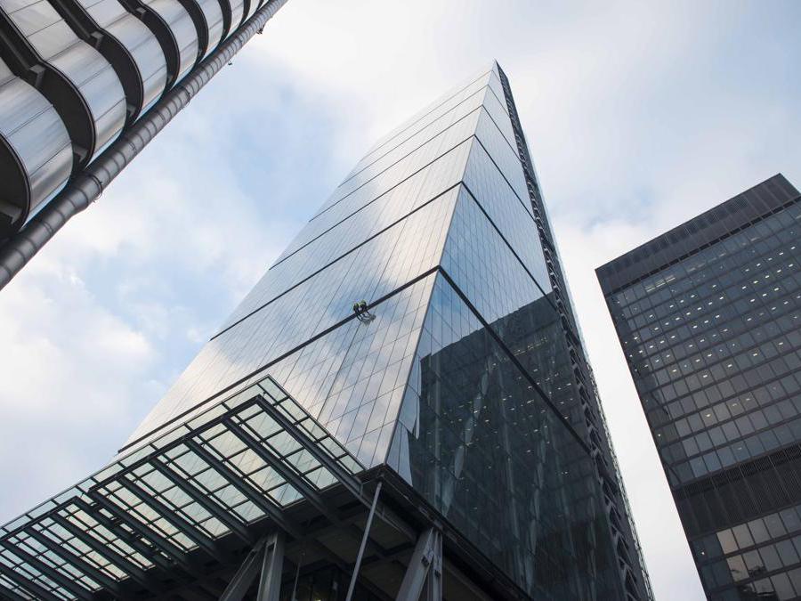 The Leadenhall building. 224 m. (Reuters)