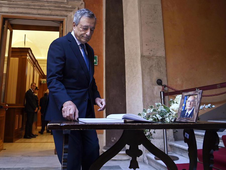 Mario Draghi (Ansa)