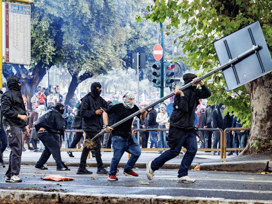 Photo by Roberto Monaldo / LaPresse