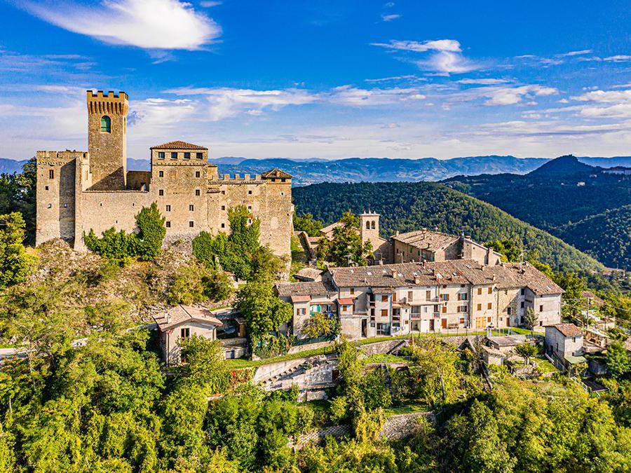 Pavullo nel Frignano (MO), borgo di Montecuccolo (© Comune di Pavullo nel Frignano)