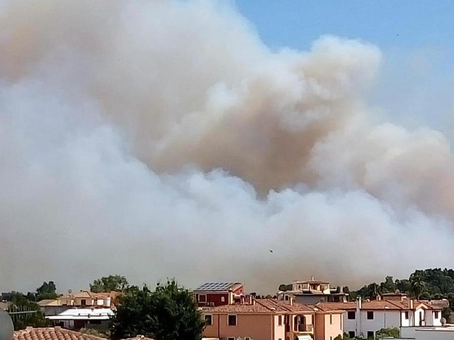 Collina dietro il lido di Orrì a Tortolì (Ogliastra). ANSA/Maria Giovanna Fossati 