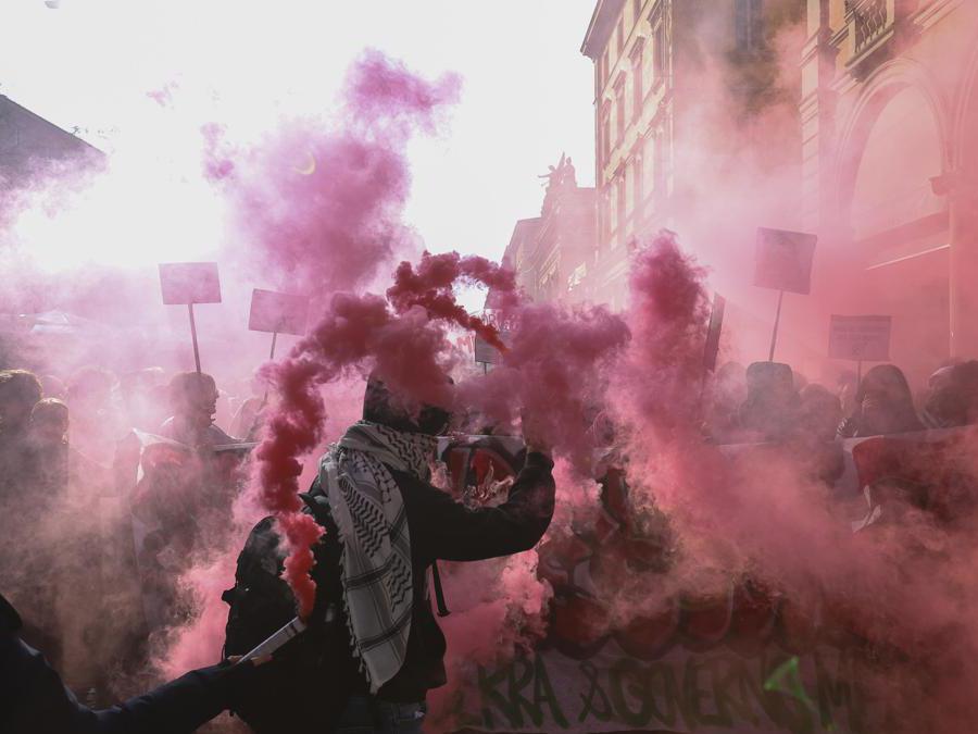 Bologna - piazza verdi,Sciopero nazionale studentesco No Meloni day. ( Photo Guido Calamosca / LaPresse )