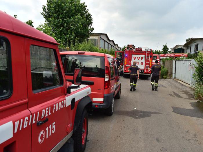 Rifiuti, ennesimo rogo nel Milanese: brucia impianto a Settimo