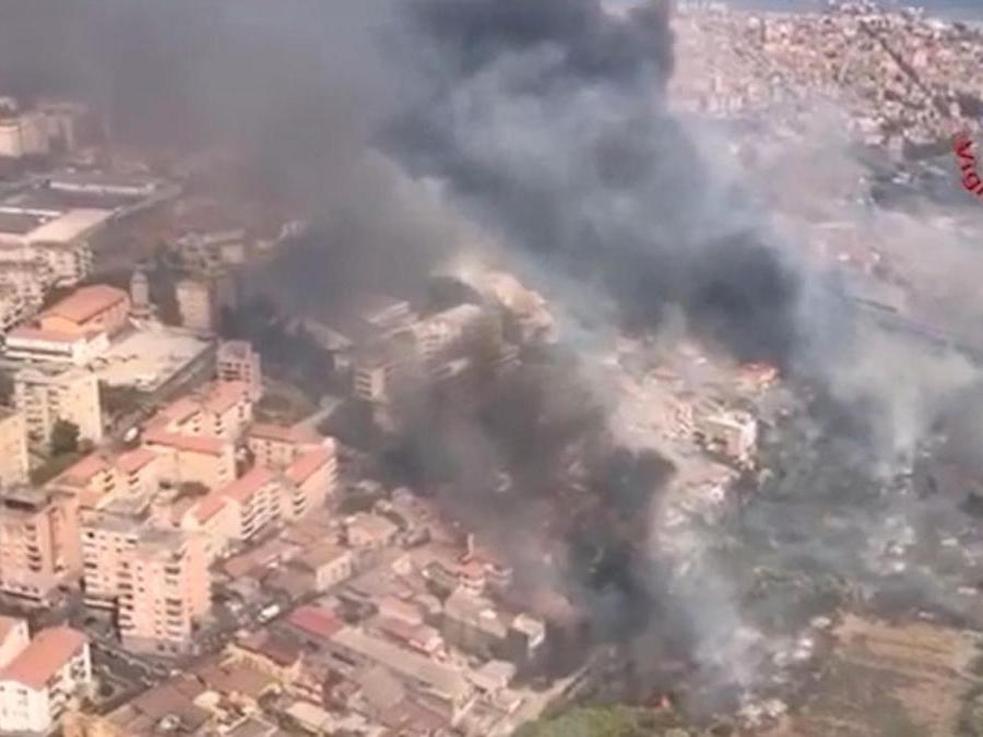 Catania. (Ansa / Vigili del Fuoco) 